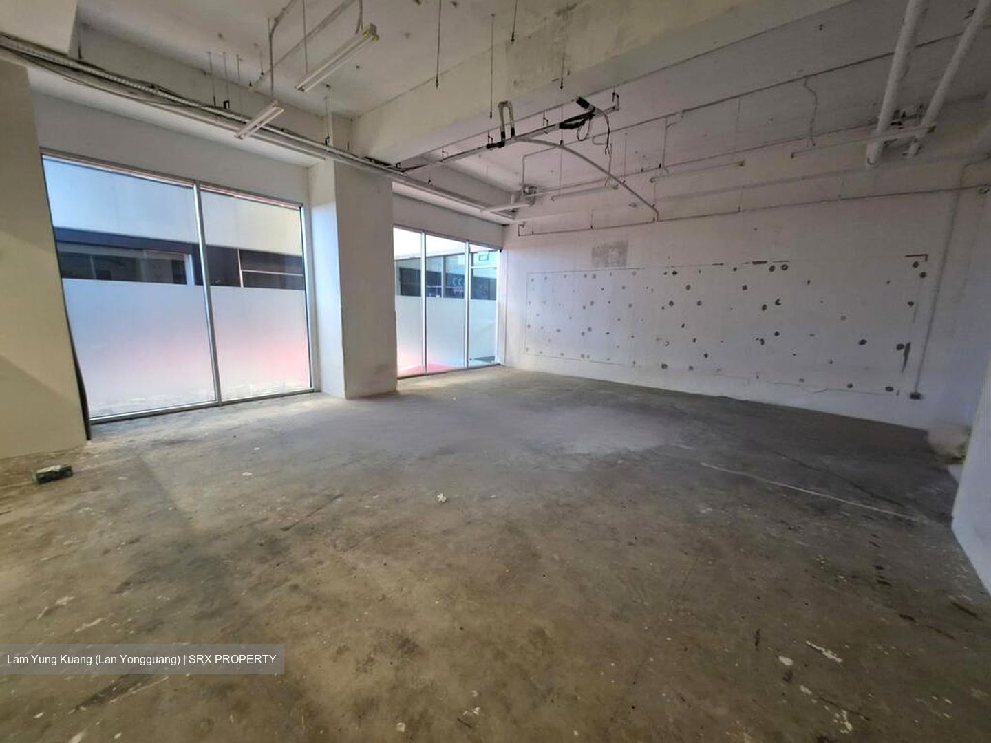 Ct Hub (D12), Retail #451104341